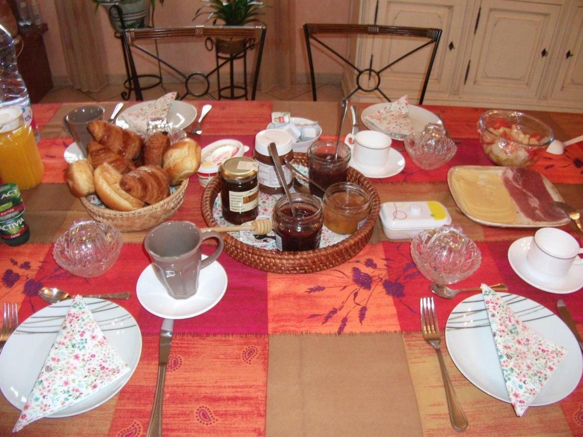 La Planquette Bed and Breakfast Castelnou Eksteriør billede